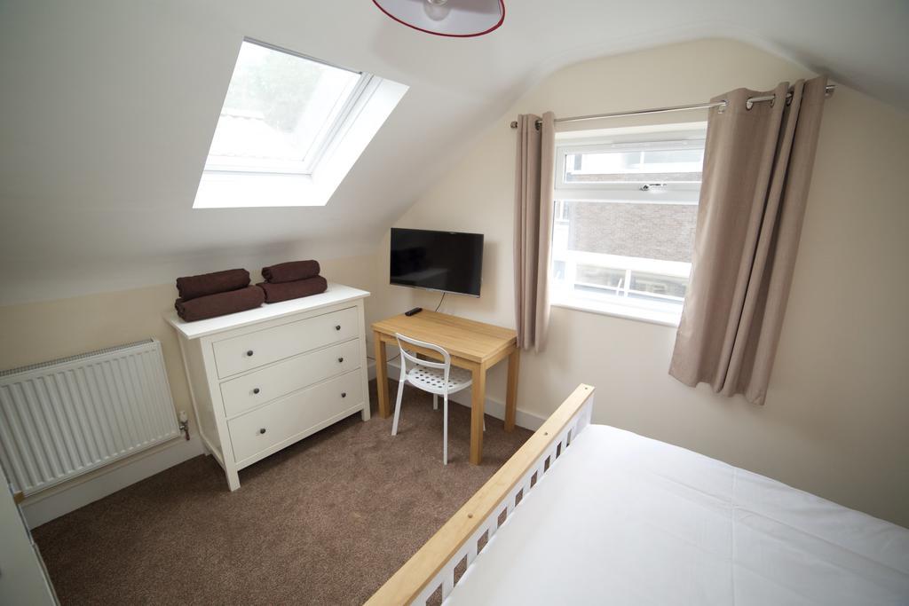 Bristol Serviced Lets - 152/154 Bath Road Zimmer foto